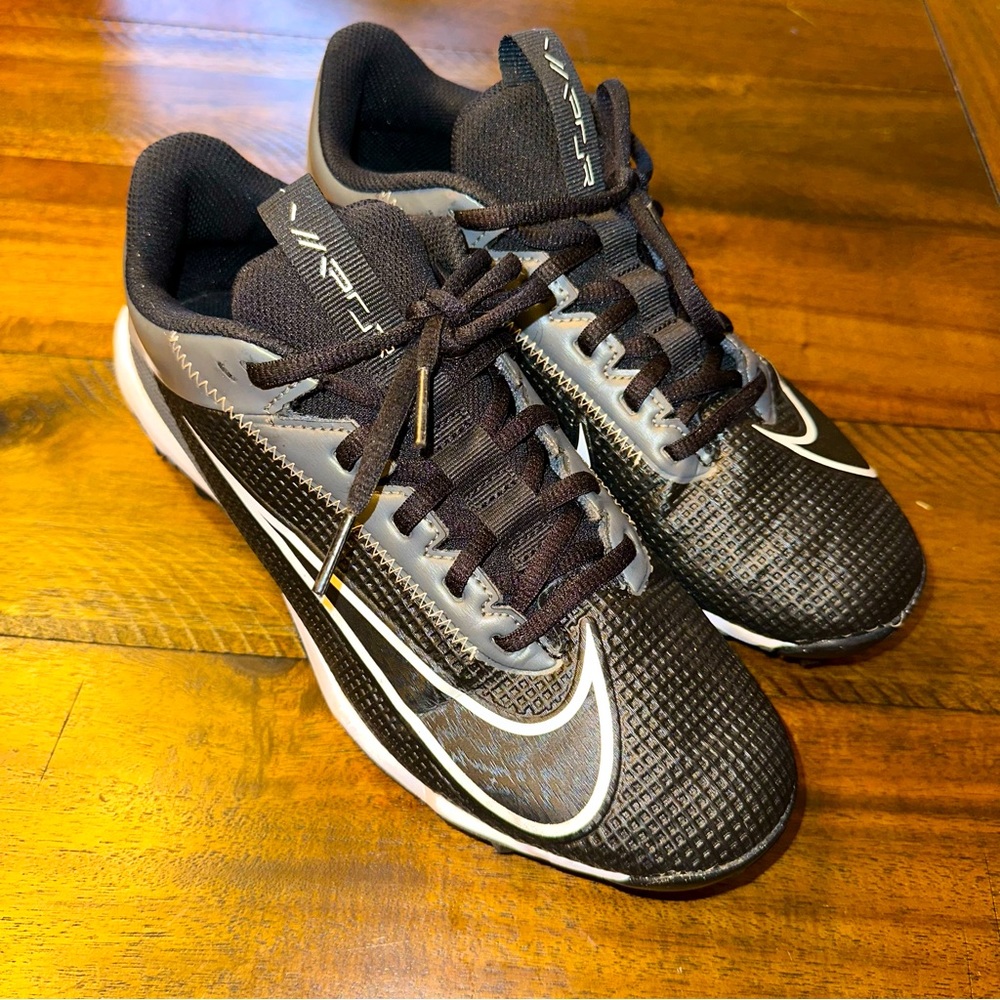 NIKE VAPOR EDGE SHARK 2 FOOTBALL CLEATS KIDS SIZE 6 FASTFLEX